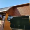 VISENDUM Figueres Marrón Exótico Fachada Fronton de Okondo VISENDUM Figueres Marrón Exótico Fachada Fronton de Okondo