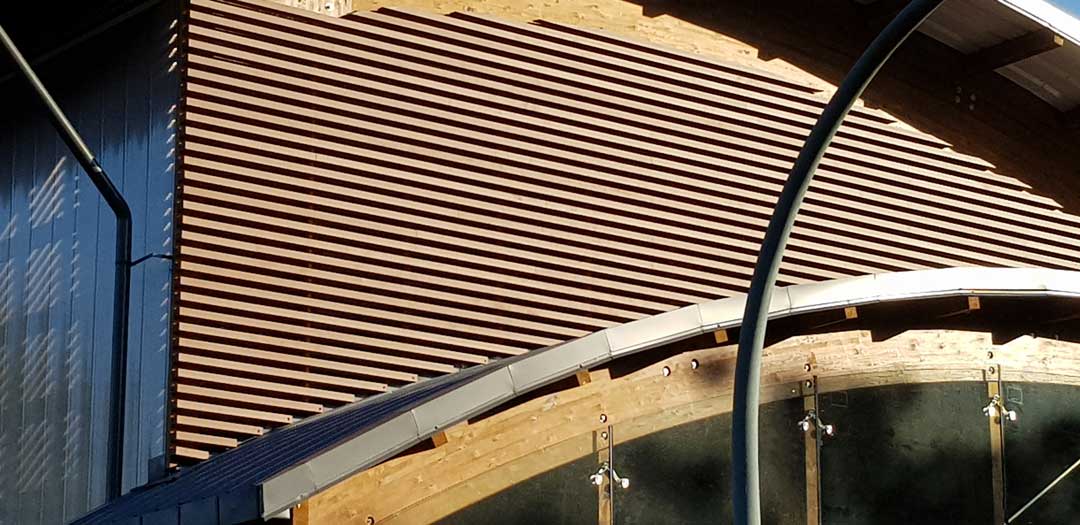 VISENDUM Figueres Marrón Exótico Fachada Fronton de Okondo